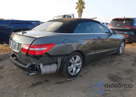 2012 Mercedes-Benz E 350 z USA, uszkodzony, nr VIN WDDKK5KF8CF172379